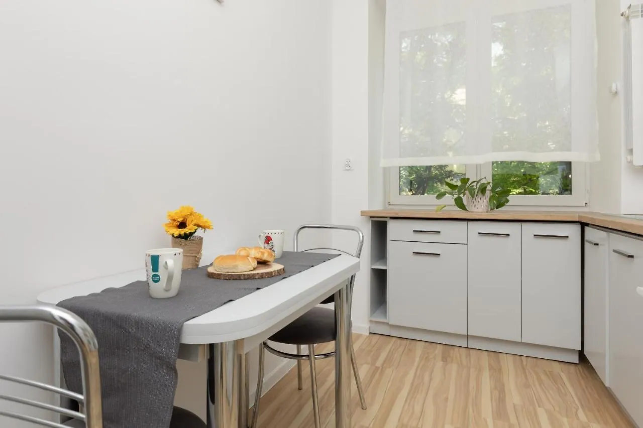 Bright Apartment Wola Near Metro Station By Noclegi Renters Varşova